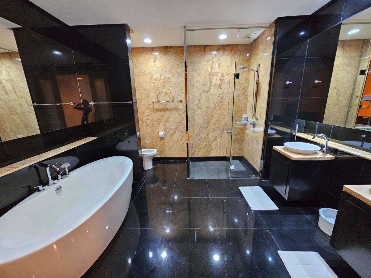 Luxurious St Mary Residences Style
